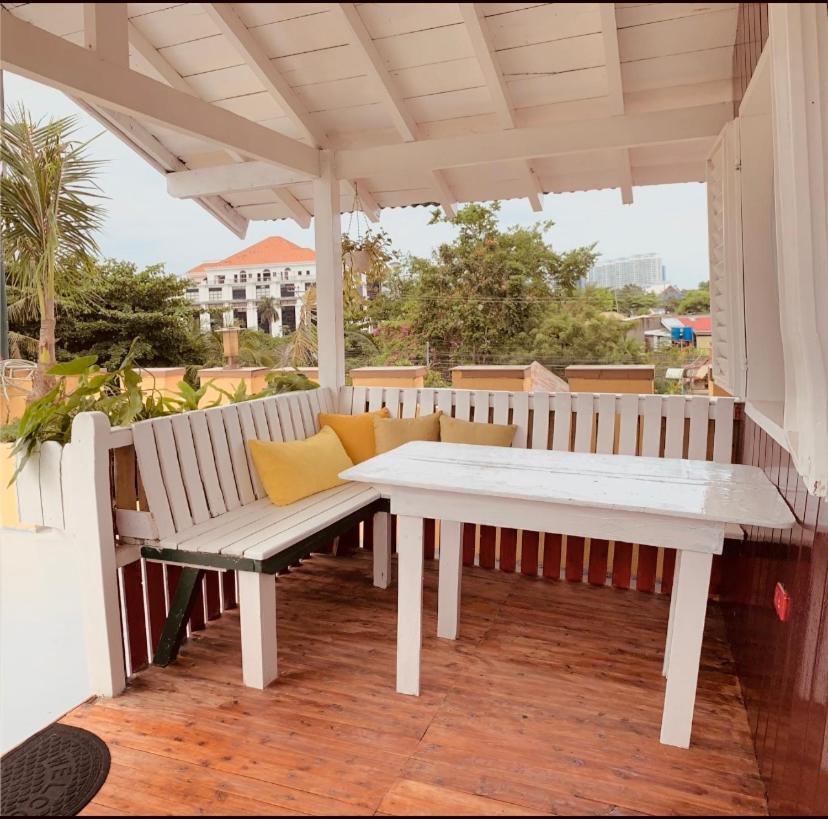 מקטאן Abihon Hoferhaus Mactan Guesthouse מראה חיצוני תמונה